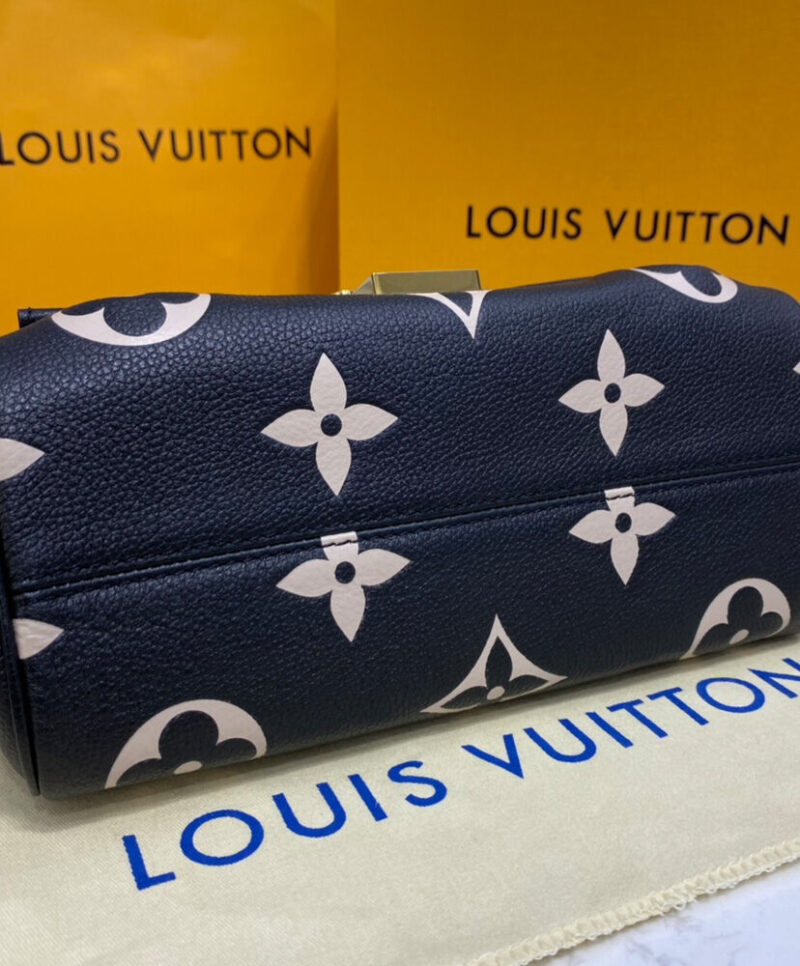 Louis Vuitton Favorite